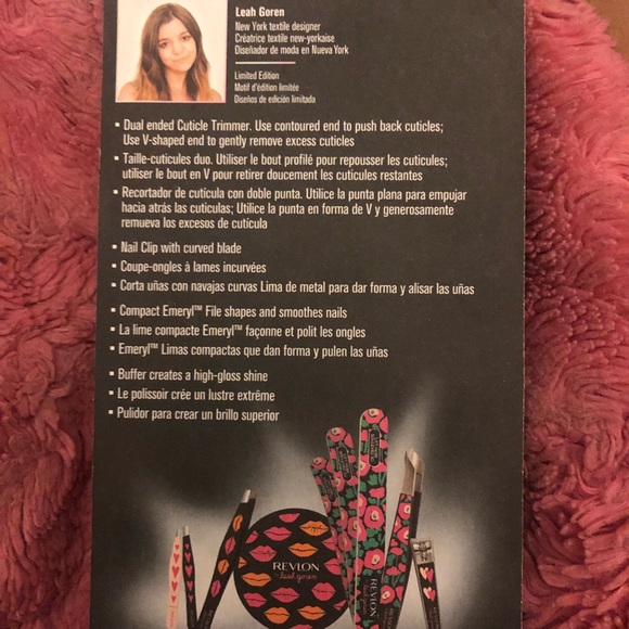 Manicure Essentials Kit - Picture 2 of 2